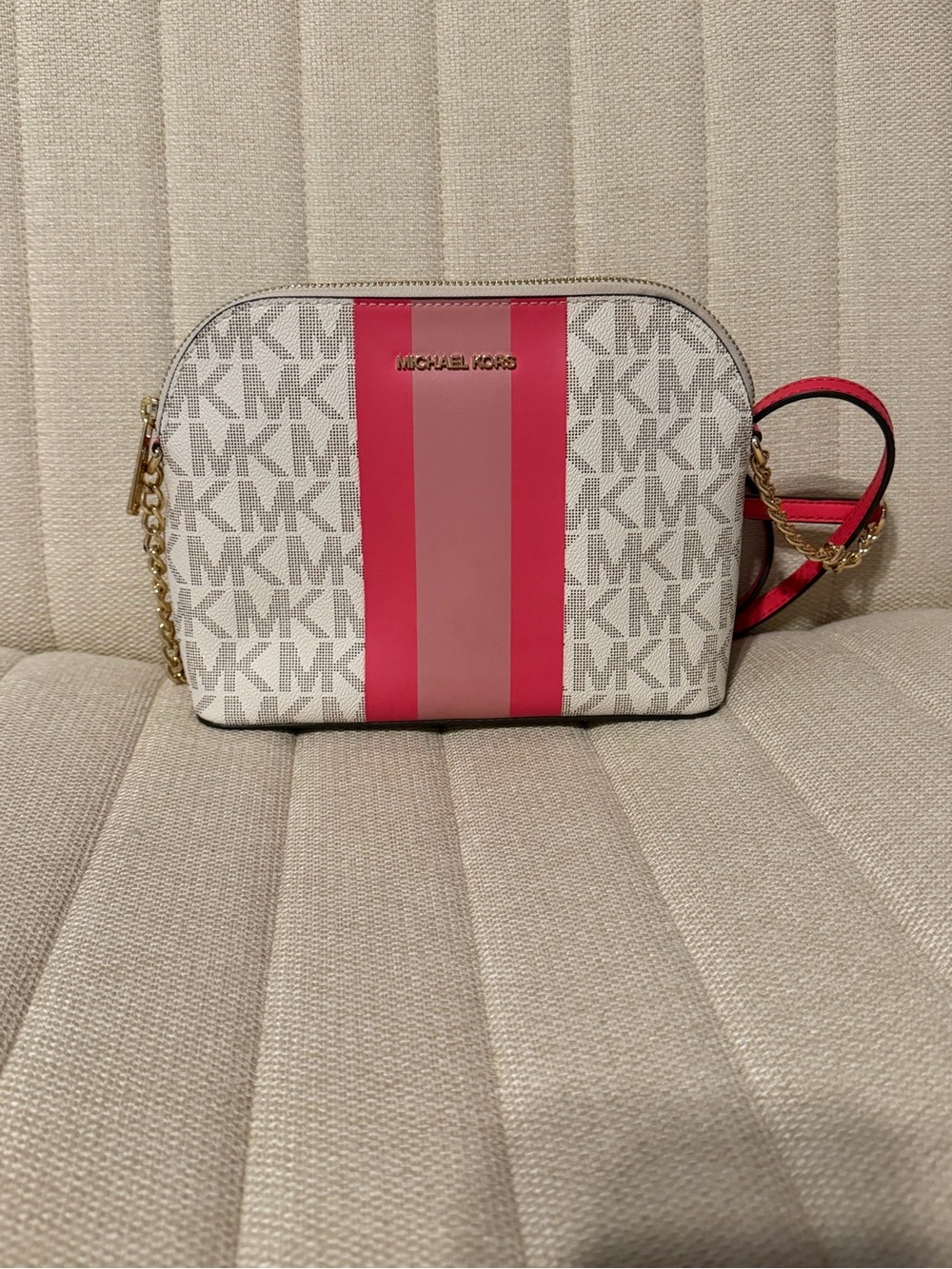 Michael Kors Jet Set Travel Dome Crossbody
